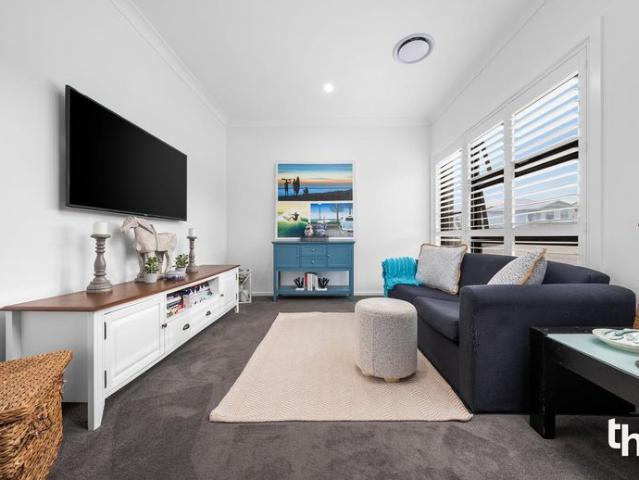 Modern Family Living with Space to Relax & Entertain