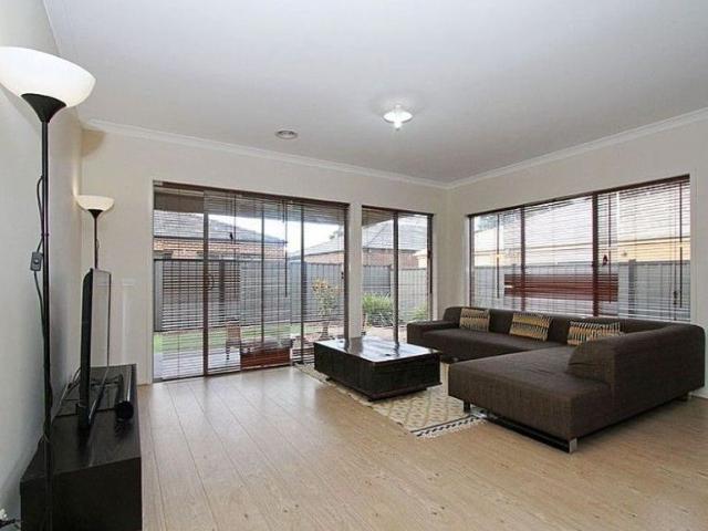 Modern Family Living with Spacious Outdoor Entertaining *APPLY FOR THIS PROPERTY NOW
