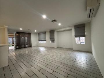 Modern Family Living with Spacious Open Plan Design