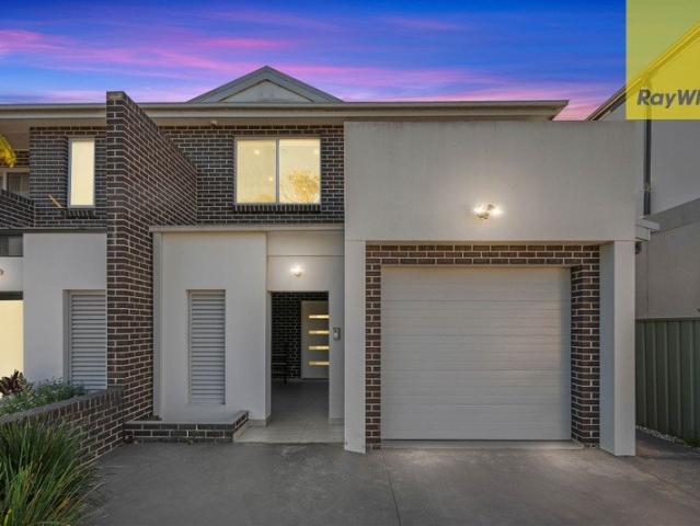 Modern Family Living with Spacious Interiors & Alfresco Entertaining