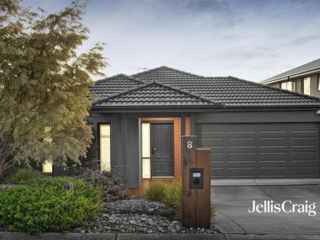 Modern Family Living with Spacious Interiors and Alfresco Entertaining