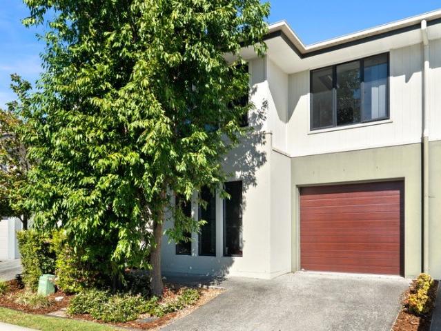 Vacant Possession | Four Bedroom Townhouse