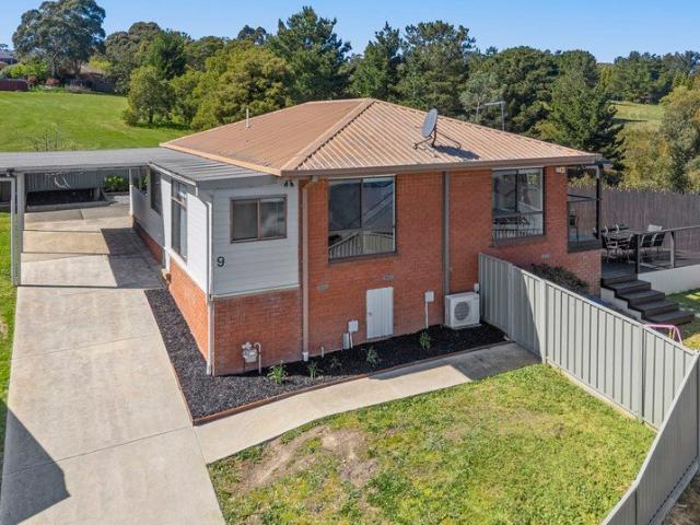 Modern Family Living with Views and Reserve Access