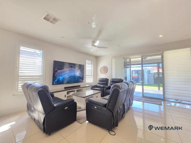 MODERN FAMILY LIVING WITH 13.2KW SOLAR & SECURE GATED ACCESS