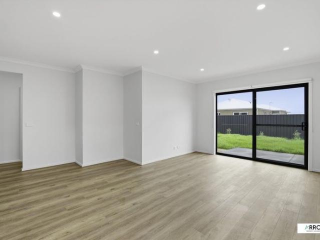 Modern Family Living with 4 Bedrooms & 4 Bathrooms