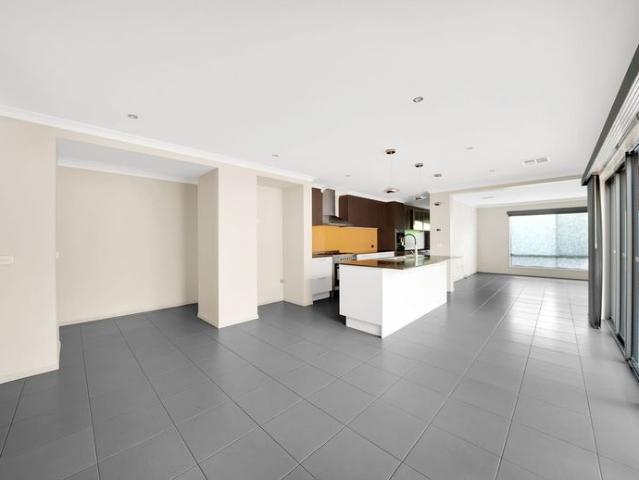 Modern Family Living at Mickleham