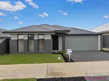 Modern Family Living Baldivis