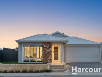 MODERN FAMILY LIVING | CORNER BLOCK |