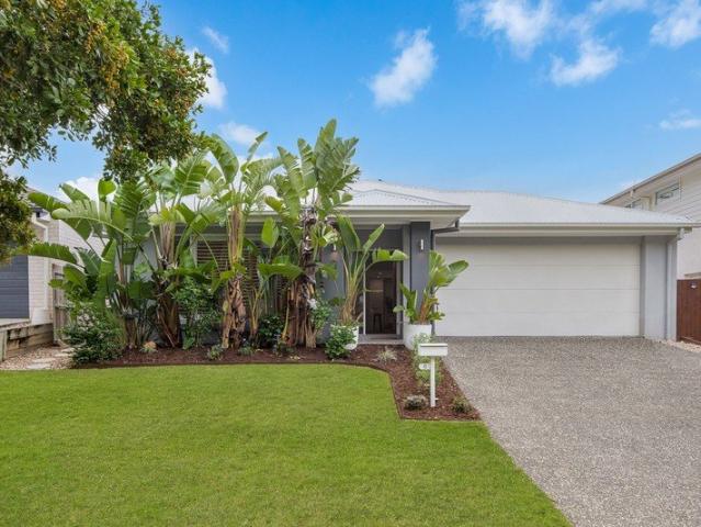 Modern Family Living, Huge Backyard & Tastefully Updated!