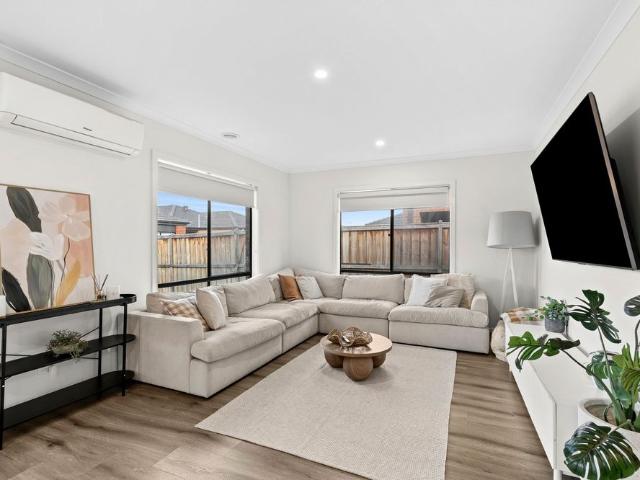 Modern Family Living in the Heart of Coridale!