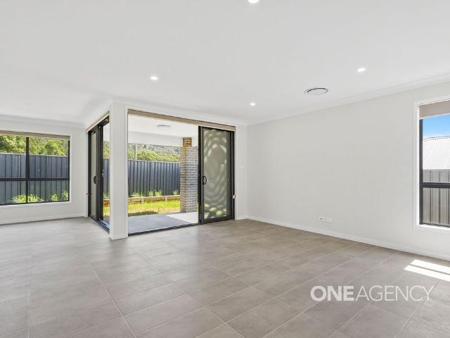MODERN FAMILY LIVING IN THE HEART OF CALDERWOOD
