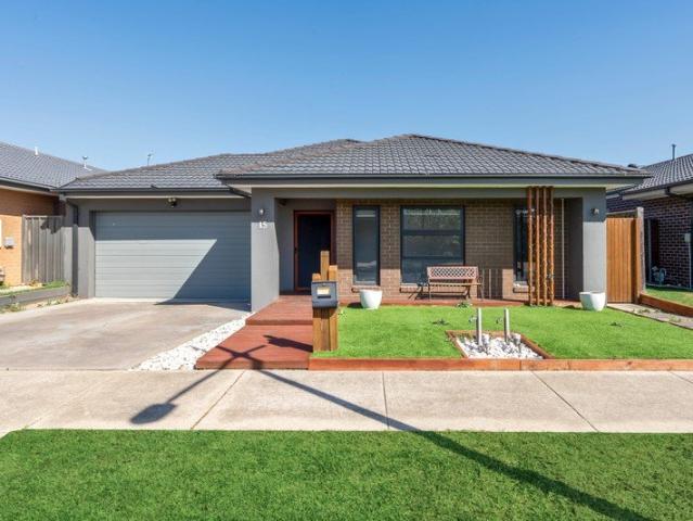 Modern Family Living in the Heart of Charlemont