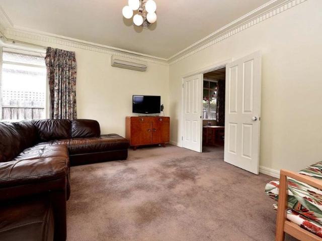Modern Family Living in the Heart of Cheltenham