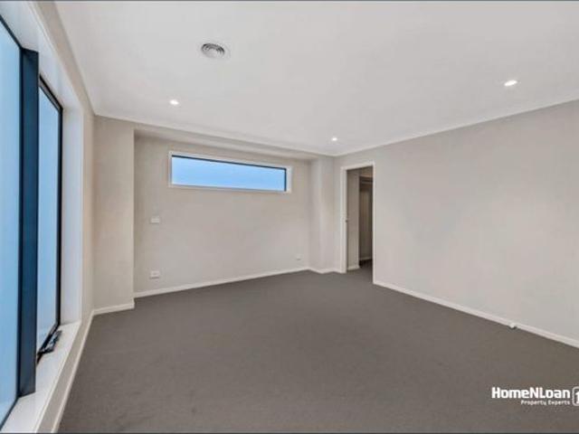 Modern Family Living in the Heart of Clyde North!