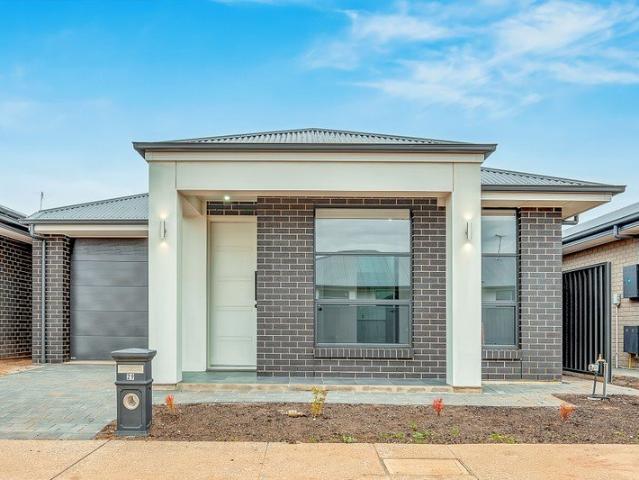 Modern Family Living in the Heart of Angle Vale