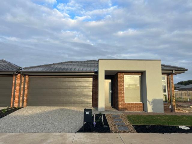 Modern Family Living in the Heart of Armstrong Creek