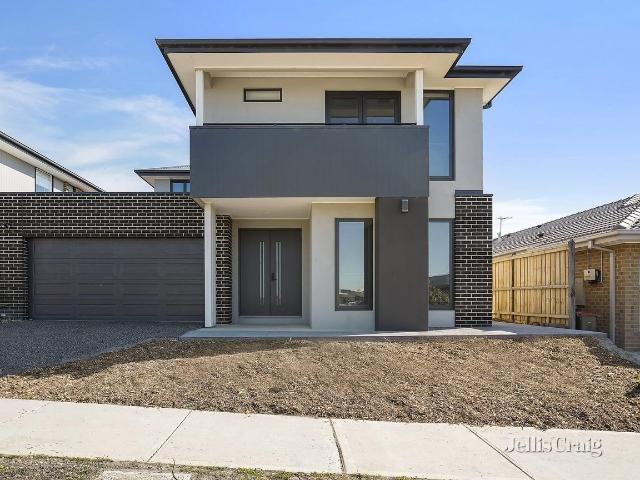 Modern Family Living in the Heart of Botanic Ridge