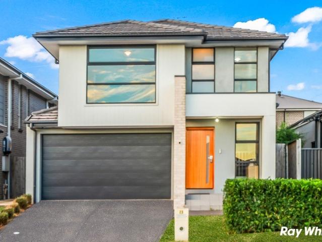 Modern Family Living in the Heart of Box Hill!