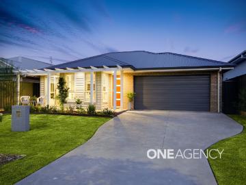 MODERN FAMILY LIVING IN THE HEART OF BAYSWOOD ESTATE