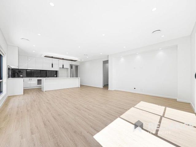 Modern Family Living in the Heart of Bridgefield Estate