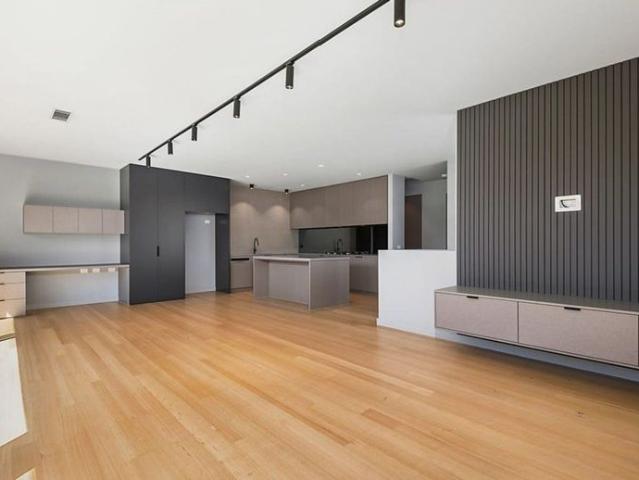 Modern Family Living in the Heart of Bulleen