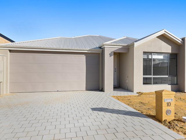 Modern Family Living in the Heart of Byford