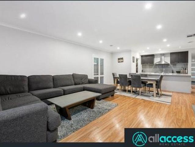 Modern Family Living in the Heart of Delaray Estate Allagents Alltenants Allaccess