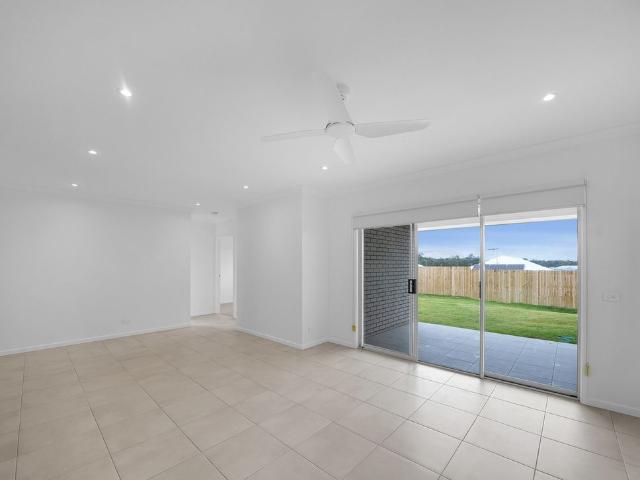 Modern Family Living in the Heart of Flagstone