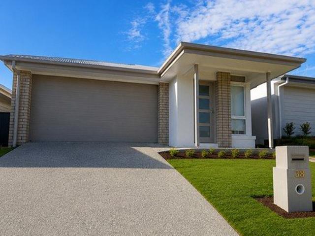 Modern Family Living in the Heart of Flagstone