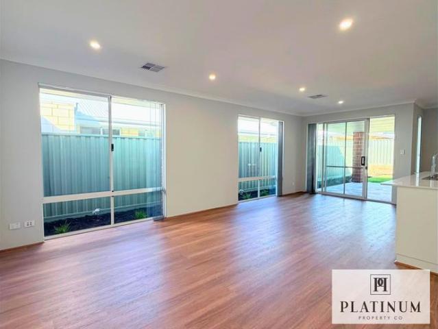 Modern Family Living in the Heart of Henley Brook
