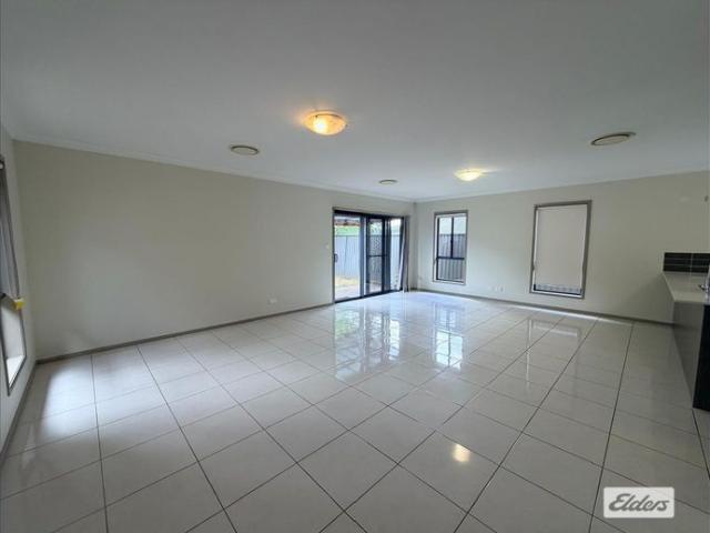 Modern Family Living in the Heart of Jordan Springs