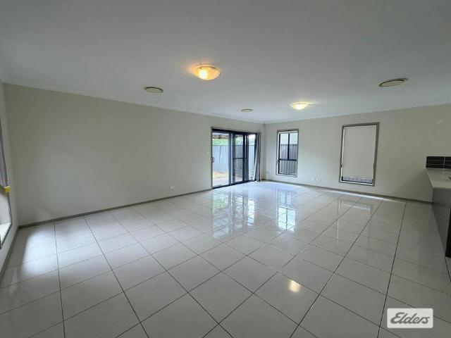 Modern Family Living in the Heart of Jordan Springs