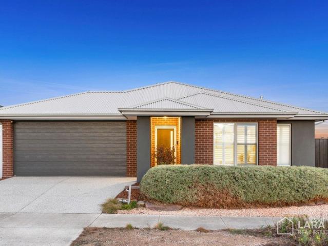 Modern Family Living in the Heart of Manzeene Estate