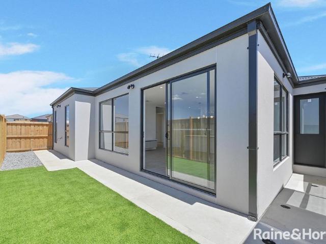Modern Family Living in the Heart of Mickleham