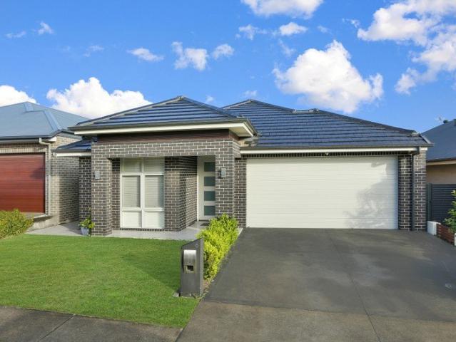 Modern Family Living in the Heart of Stockland Altrove