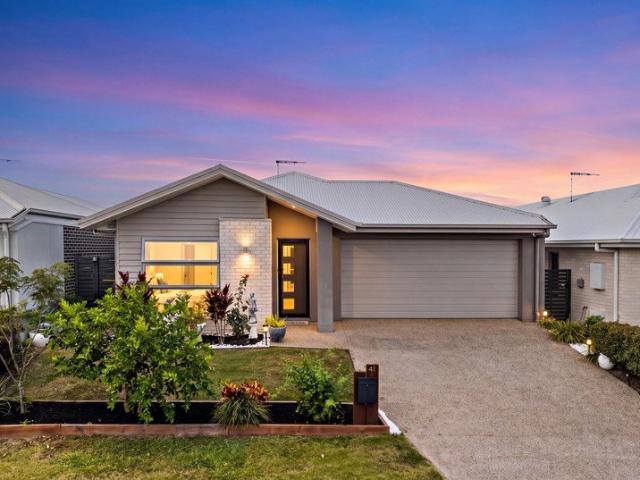 Modern Family Living in the Heart of Strathpine