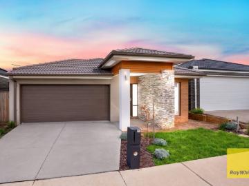Modern Family Living in the Heart of Point Cook