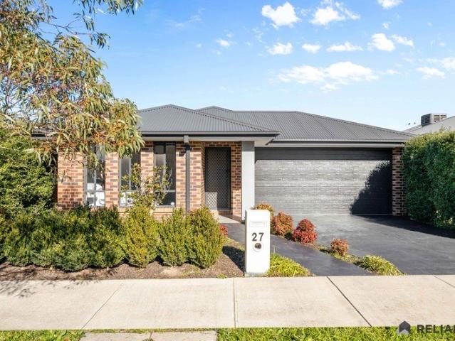 Modern Family Living in the Heart of Rosenthal Estate