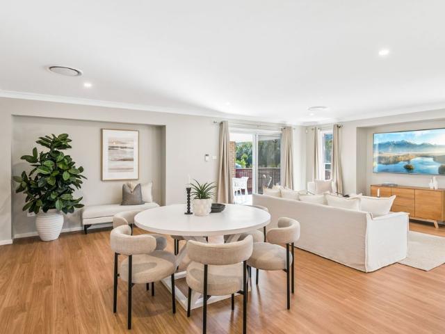 Modern Family Living in the Heart of Wongawilli!