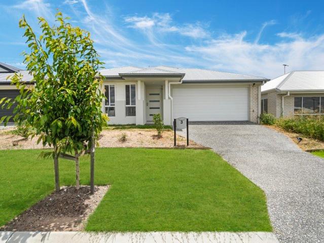 Modern Family Living in the Heart of Walloon