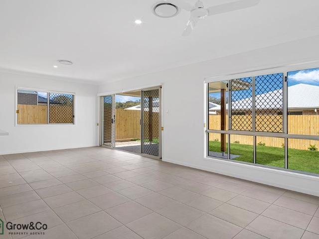 Modern Family Living in the Heart of Warner – Stylish 4 Bedroom Home