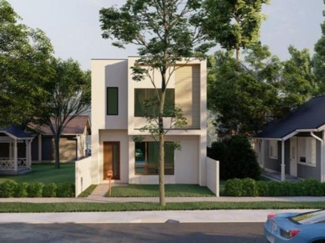 Modern Family Living in the Heart of Thornhill Park!