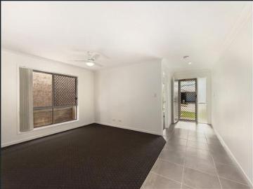 Modern Family Living in the Heart of Yarrabilba – Stylish, Spacious, Fully Fenced & Move In Ready