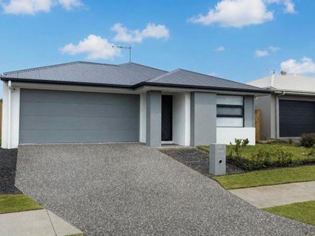 MODERN FAMILY LIVING IN THE HEART OR RIPLEY NEAR NEW HOME