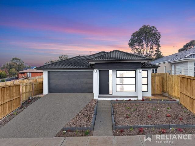 Modern Family Living in the Highly Sought After Rosenthal Estate