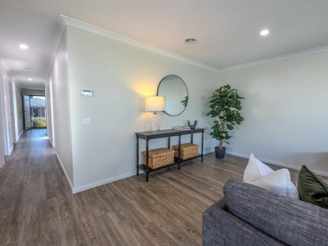 Modern Family Living in the Sought After Woolshed Estate