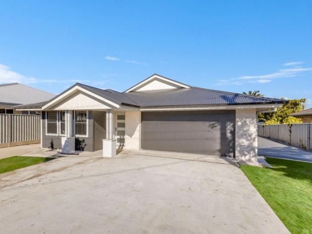 Modern Family Living in West Kempsey