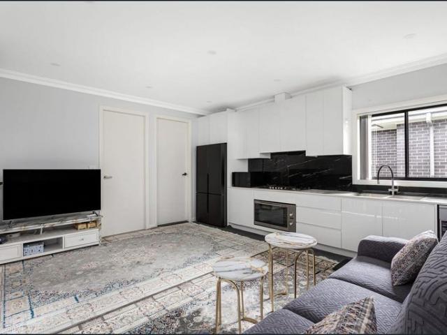 Modern Family Living in a Convenient Colyton Location !