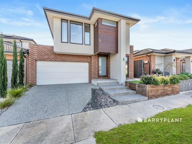 Modern Family Living in a Convenient Clyde Location
