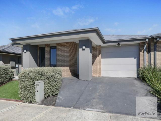 Modern Family Living in a Convenient Craigieburn Location